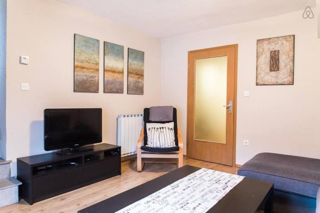 House Maharac With 3 Apartments Till 18 Persons Kamno Экстерьер фото